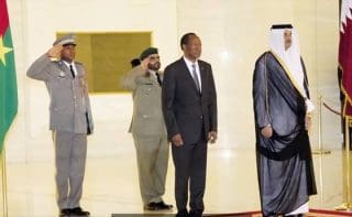 le Président burkinabé Blaise Compaoré reçu par l’Emir du Qatar