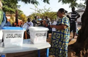 Tourner la page de l’instabilité politique