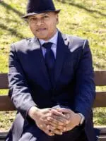 Le succès d’Hugues Fabrice Zango, au championnat du monde d’athlétisme à Budapest illustre le fameux adage, «Men sana in corpore sano», et démontre surtout qu’il est possible «d’aller loin» tout en venant d’un pays qui fait face aux pires adversités du moment, le terrorisme au Sahel, notamment au Burkina. Une leçon de résilience pour la jeunesse africaine