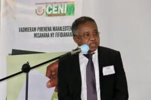 Dans une décision portant le numéro 11/HCC/D3, la HCC présidée par Florent Rakotoarisoa avec la signature des neuf membres publie ce 09 septembre 2023 la liste des candidats validés à la prochaine élection présidentielle de Madagascar. Sur les 28 candidatures, 15 sont écartées pour diverses raisons et 13 sont validées.