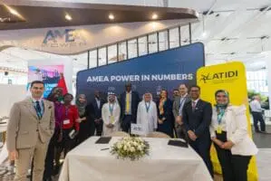 Quant à
Aqueel Bohra, directeur principal du développement des projets chez AMEA Power, il déclare que l'investissement dans les énergies renouvelables en Ouganda s'inscrivait dans le cadre de l'engagement de la société à fournir une énergie durable à tous. Et d’ajouter : "Nous remercions ATIDI pour son soutien, qui est crucial pour la réussite du projet. Notre projet solaire contribuera non seulement à fournir de l'énergie essentielle aux foyers et aux industries, mais aussi à stimuler la croissance économique, à créer des emplois et à préserver l'environnement."