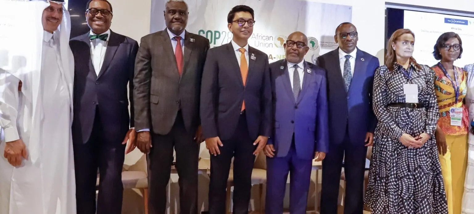 Dès le lendemain de ces résultats officiels, même si Andry Rajoelina n’a pas encore prêté serment, comme veut l’article 15 de la décision de la HCC, il s’est déplacé à Dubaï, centre de rencontre de la COP 28.