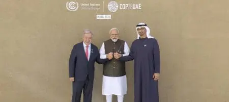 «Je suis heureux d'annoncer la création d'un fonds doté de 30 milliards de dollars dédié aux solutions pour le climat », a déclaré le président des Emirats arabes unis, Cheikh Mohamed ben Zayed al-Nahyane devant une assemblée conquise, à l’ouverture de la 28e Conférence des Nations Unies sur le changement climatique (COP28) qui se tient actuellement à Dubaï.