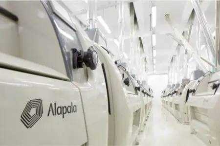 «Le système de gestion d’usine développé par Alapala est conçu de manière à assurer le suivi le processus de production, depuis la première transformation du blé jusqu’au conditionnement de la farine, à partir d’un centre unique avec des données instantanées, tout en permettant à distance le service après-vente», indique le communiqué publié par l’équipementier turc qui n’a pas précisé le montant du contrat.