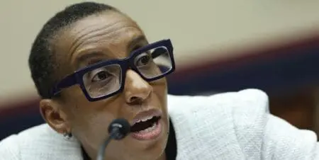 Claudine Gay a quitté son poste mardi après des accusations de plagiat alimentées par un site conservateur vouant aux gémonies tout ce qui ne vient pas de l’Amérique blanche et des critiques liées à ses réponses lors d’une audition parlementaire sur la lutte contre l’antisémitisme sur les campus.