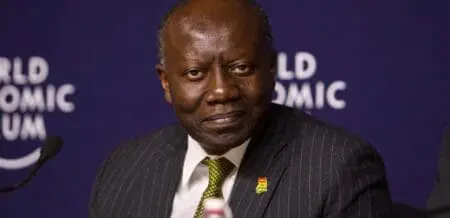 Le ministre a également révélé que le Ghana prévoit de conclure un accord avec les détenteurs de ses euro-obligations sur la restructuration de 13 milliards de dollars de dette commerciale, d’ici fin mars, indiquant que l'accord conclu avec les créanciers officiels «renforce la dynamique et la confiance.»