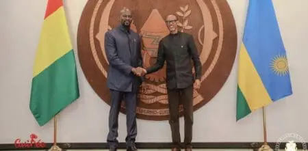 Pour la nouvelle année 2024, le Général de Corps d'Armée Mamadi Doumbouya, élevé à cette distinction entre-temps, a voulu l'entamer en répondant à l'invitation de son frère et ami, SE le Président Paul Kagame, pour une visite de travail et d'amitié de 72 heures à Kigali qui a commencé le 25 janvier 2025.