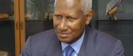 Selon Le Témoin, rapporte Senenews, Abdou Diouf a fait cette sortie pour rattraper un manque de vigilance au moment de valider la déclaration conjointe. En effet, tout est parti de la volonté de l’ancien chef de l’État, inquiet de la situation du pays, de s’entretenir avec le Président Macky Sall. C’était la semaine dernière. Abdou Diouf a tenté à plusieurs reprises de rentrer en contact avec l’actuel occupant du Palais.