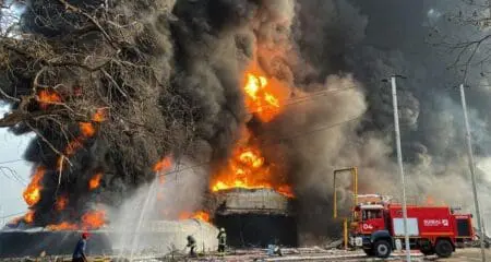 Cette mission du FMI en Guinée a pour objectif d'échanger avec les autorités du pays sur les conséquences socioéconomiques et environnementales de l'incendie du dépôt d'hydrocarbures, selon la même source .