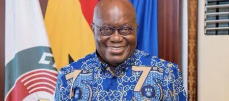Le président ghanéen Nana Akufo-Addo a annoncé ce jeudi 14 février, un vaste remaniement au sein de son gouvernement, touchant treize ministres, dont Ken Ofori-Atta, le puissant argentier du pays (ministre des Finances). Parmi les ministres limogés, figurent le ministre de l'Intérieur, Ambrose Déry, le ministre de la Santé, Kwaku Agyeman Manu ainsi que le ministre du Tourisme, Ibrahim Mohammed Awal.