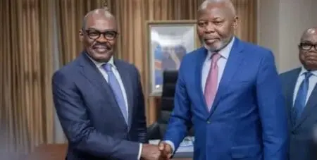 Le gouvernement de la RDC annonce avec de récentes avancées dans le cadre des réformes structurelles entreprises au sein du secteur de l'aval pétrolier. Ces mesures s'inscrivent dans une démarche globale d'assainissement et de rationalisation des subventions pétrolières, en vue de garantir une gestion plus efficace et transparente des ressources financières publiques.