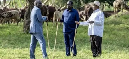 “ (…)Le Président Museveni a fermement soutenu ma candidature à la présidence de la Commission de l’Union africaine, et j’apprécie le soutien total du Président Ruto. Au cours de nos discussions animées, nous avons également visité l’impressionnante ferme d’élevage du Président Museveni à Kisozi”, écrit sur sa page Linkdln Raila Odinga ancien Premier ministre kenyan et chef de l’opposition.