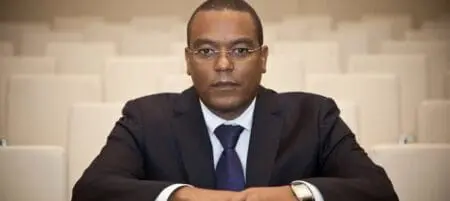 «Nos versements seront moins élevés, ce qui nous permettra de libérer une moyenne de 150 à 200 millions de dollars par mois.» Par ailleurs, les mécanismes contenus dans les contrats de prêts avec la China Development Bank seront revus, mais le calendrier des échéances restera le même.