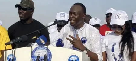 « J’ai entendu votre appel et je réponds présent ; Je suis candidat à l’élection présidentielle du 6 mai 2024 pour servir, réparer les cœurs, réunir les talents et réconcilier le peuple autour de l’essentiel de justice et égalité, afin de libérer les énergies de transformation du Tchad ; Je suis candidat pour être le pilote principal de l'avion, à vous de choisir la combinaison gagnante que vous voulez. Qui doit être pilote, et qui doit être co-pilote dans l'avion » a-t-il lancé à ses partisans réunis le week-end dans un congrès extraordinaire de son parti Les Transformateurs