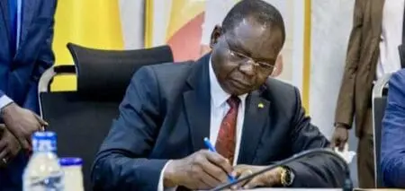 L’ex-ambassadeur près de la Chine, Allamaye Halina a été nommé Premier ministre jeudi 23 mai, a formé son gouvernement. Constituée de 27 membres, la nouvelle équipe affiche un mélange d'expérience et de renouvellement.