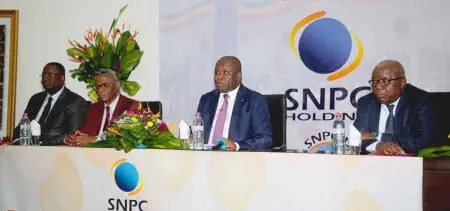 Présent au Congo-Brazzaville depuis 1969, TotalEnergies assure plus de 60 % de la production d’hydrocarbures du pays à travers les permis offshore producteurs Nkossa, Nsoko II, entre autres. Le groupe joue également un rôle clé dans l’exportation de la production d’or noir congolaise via notamment le terminal pétrolier de Djéno dont elle assure la gestion avec le groupe italien Eni.  