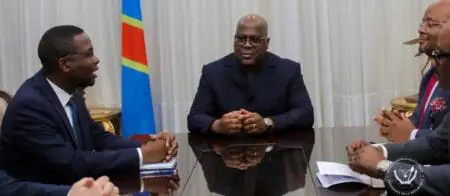 Une fois approuvé par le conseil d'administration du FMI, l'accord permettra le versement d'une dernière tranche d'environ 200 millions de dollars. Le FMI a noté que le premier fournisseur mondial de cobalt - le minerais utilisé dans les smartphones, les batteries des voitures électriques…- et le troisième producteur mondial de cuivre doit tenir compte de l'impact positif d'une coentreprise Sicomines récemment amendée avec des entreprises chinoises dans sa loi de finances révisée pour 2024.