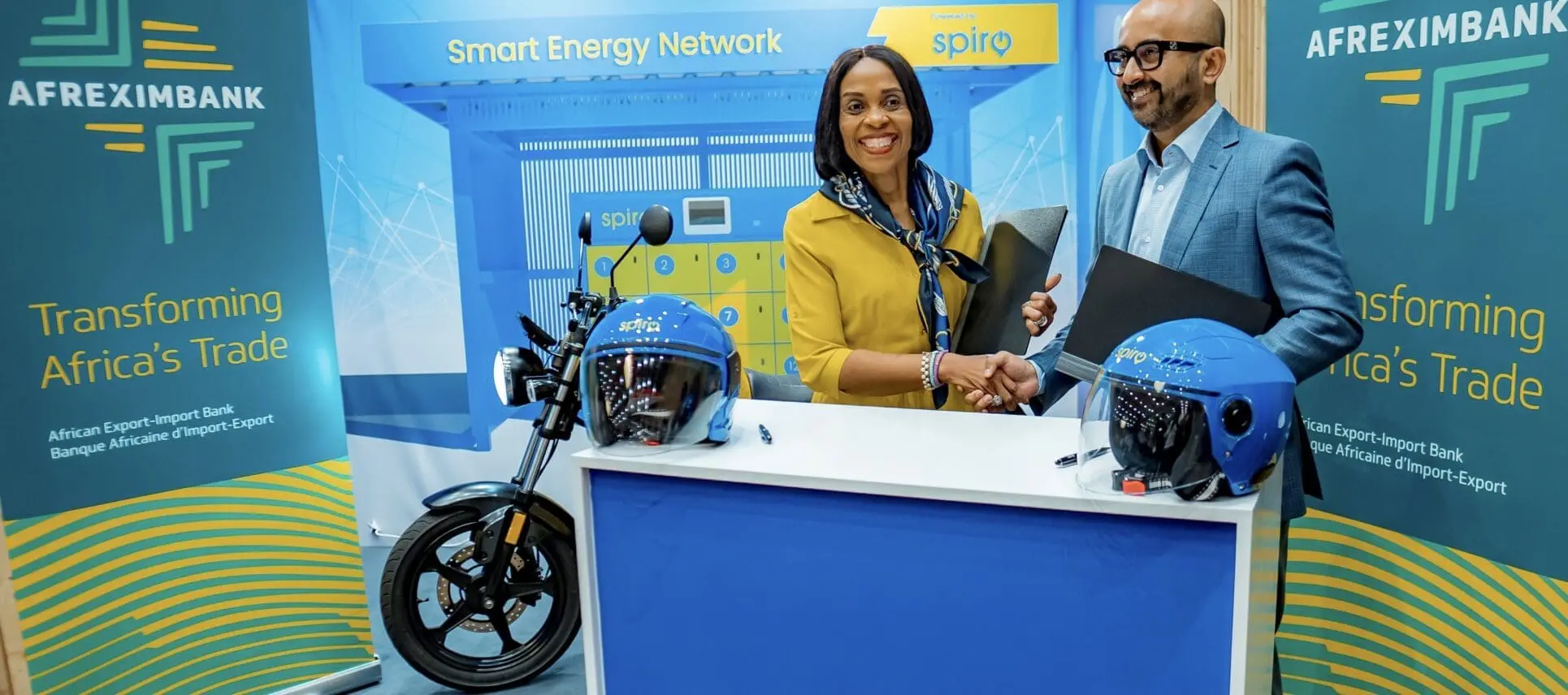 «Ce partenariat avec Afreximbank est une étape cruciale pour Spiro», a déclaré Kaushik Burman, PDG de Spiro. Et il ajoute : «la facilité de crédit de 50 millions de dollars US améliorera considérablement nos capacités opérationnelles et nous aidera à étendre notre empreinte à davantage de pays africains. Elle témoigne de la confiance dans notre modèle économique et de notre contribution au développement durable en Afrique.»