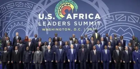 Créé en 1993 pour promouvoir les affaires et les investissements entre les États-Unis et les nations d'Afrique, le CCA travaille les États-Unis et les nations d'Afrique, le CCA travaille en étroite collaboration avec les gouvernements et les entreprises en vue d’améliorer le climat du commerce et d’investissement en Afrique et mettre en valeur le profil de l'Afrique dans la communauté des affaires américaine.