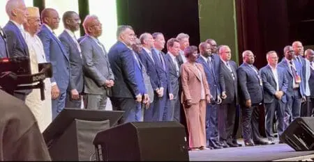 La francophonie économique est un levier de croissance puissant dans un monde en perpétuelle mutation, a-t-il dit, ajoutant qu’il « nous incombe d’optimiser les corridors logistiques pour promouvoir le commerce entre nos pays, d’investir dans les compétences pour décupler le potentiel de nos économies, et saisir les opportunités offertes par la transition écologique de notre monde ».