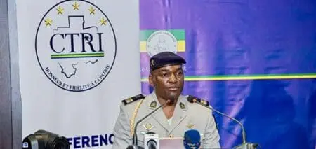 «En application des conclusions du Dialogue national inclusif, l’organisation des élections sera désormais assurée par le ministère de l’Intérieur ; En tout état de cause, le processus sera entouré de toutes les garanties de transparence, de liberté et de participation», a déclaré le porte-parole du CTRI, le Colonel Ulrich Manfoumbi Manfoumbi.