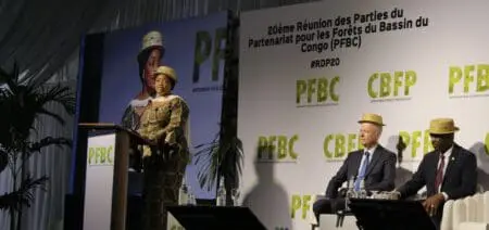 La 20e réunion des parties du Partenariat pour les forêts du bassin du Congo (PFBC) s’est achevée le 5 juin dernier à Kinshasa, sur de fortes recommandations : préparer une stratégie de mobilisation post-2025, améliorer la coordination des initiatives de financement, renforcer les capacités des pays pour valoriser leurs ressources naturelles et créer des mécanismes financiers inclusifs pour attirer des investissements privés dans la gestion durable des forêts.