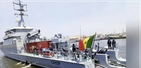 Sénégal : La Marine nationale réceptionne son troisième patrouilleur lance-missiles Selon la même source, “le Cayor" effectuera des missions de défense militaire et celles d’actions de l’État en mer, notamment la protection des ressources halieutiques et la sécurisation des installations de pétrole et de gaz”.