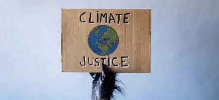 Depuis l'accord de Paris en 2015, environ 230 actions en justice ont été intentées contre des entreprises ou des organisations professionnelles, et plus des deux tiers d'entre elles ont été lancées depuis 2020, selon des experts du Grantham Research Institute de la London School of Economics.