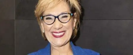 Danièle Henkel a plus de 30 ans d’expertise en affaires. Connue pour son leadership engagé et ses valeurs humaines, elle est une alliée vers la réussite. Avec son écoute et sa bienveillance naturelle, elle sait aiguiller les entrepreneur(e)s dans des moments clés, que ce soit pour clarifier une vision, gérer le changement, assurer la croissance ou faire fleurir les relations d’affaires et les réseaux. Elle intervient notamment en sa qualité de : - Stratège d’affaires d’expérience - Conseillère stratégique - Mentore de confiance - Coach visionnaire