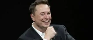 «Bon sang, je vous adore les gars», a lancé Elon Musk en montant sur scène, tout sourire. Il y a de quoi. Le plan avait une valeur estimée à 56 milliards de dollars lors de son élaboration, en 2018 !