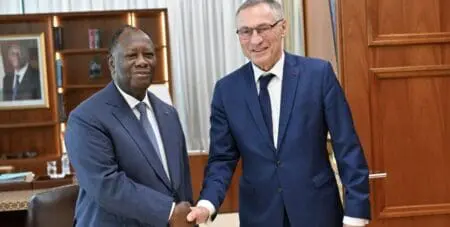 La France souhaite aujourd'hui "une présence visible moindre, mais maintenir un accès logistique, humain, matériel à ces pays, tout en renforçant notre action qui réponde aux aspirations de ces pays", a fait valoir mi-mai au Sénat M. Bockel.