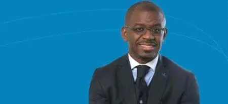 Papa Madiaw Ndiaye, nommé président du conseil d'administration d’Ecobank jeudi 6 juin, est essentiellement connu comme le Directeur général et le fondateur d’AFIG Funds, mais son expérience s'étend bien au-delà. Avant de fonder AFIG Funds, il a été Directeur des Investissements chez Emerging Markets Partnership à Washington. Là, il a joué un rôle clé dans la levée de 407 millions de dollars pour le Fonds d’infrastructure africain AIG en 2000, qui était à l'époque le plus grand véhicule dédié au secteur sur le continent.  
