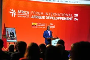 Quant au Secrétaire général de la Zone de libre-échange continentale africaine (ZLECAf), Wamkele Mene, a fait valoir que l'investissement dans les secteurs manufacturier et industriel est essentiel pour construire des chaînes de valeur régionales conduisant à la production de biens qui répondent aux normes continentales et internationales afin de favoriser le commerce intra-africain. 