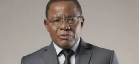 Cameroun/présidentielle 2025 : Le pouvoir lance ses micmacs Ce n’est pas la première fois que Yaoundé reporte les élections législatives et municipales. Cela était déjà le cas en 2012, lorsque les autorités avaient évoqué la nécessité pour Elecam, l’organe chargé de l’organisation et de gestion du processus électoral qui venait d’être mis sur pied de bien prendre ses marques.