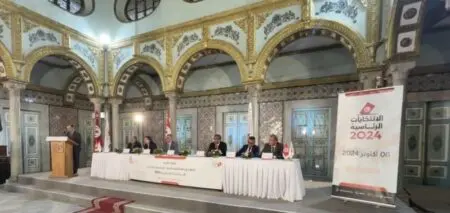 Les trois candidatures acceptées sont celles de Zouhair Maghzaoui, Kais Saïed et Ayachi Zammel.