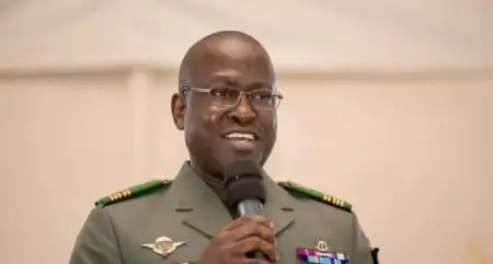 Le mercredi 25 septembre courant, Elonm Mario Metonou, procureur de la Cour de répression des infractions économiques et du terrorisme au Bénin (Criet) avait annoncé l’arrestation de Djimon Dieudonné Tévoédjrè commandant de la Garde républicaine ayant en charge la sécurité du chef de l’Etat, d’un ancien ministre et d’un homme d’affaires, soupçonnés d’avoir planifié un "coup d’Etat", pour la journée du 27 septembre 2024.