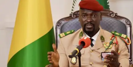 "Bien qu'ayant relevé la nécessité pour la Guinée de poursuivre ses efforts sur le volet des droits et des libertés, le CPF (Conseil permanent de la Francophonie, NDLR) a décidé d'exprimer sa solidarité avec ce pays membre, en levant totalement (sa) suspension" prononcée en 2021, a fait savoir l'OIF dans un communiqué.