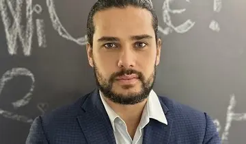 «Chez WiASSUR, nous partageons la vision du groupe AXIAN qui place l'impact positif au cœur de son ADN. Nous croyons fermement que le développement et le bien-être passeront par la mutualisation des risques, un mécanisme essentiel que l'assurance incarne parfaitement. En promouvant des solutions d'assurance accessibles et adaptées, nous souhaitons contribuer à un avenir plus stable et sécurisé pour les individus et les entreprises, permettant ainsi une croissance durable et inclusive », commente Teva Fontaine, CEO de WIASSUR.