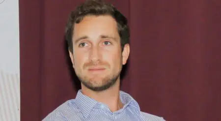 E-commerce | Jumia va se retirer de l’Afrique du Sud et de la Tunisie Francis Dufay, le PDG de la start-up cotée sur Wall Street, a également précisé que Zando.co.za et les opérations de la firme en Tunisie n'ont représenté que 2,7 % du total des commandes et 3 % de la valeur marchande brute durant le premier semestre 2024. Jumia a entamé, il y a environ deux ans, une cure d’amaigrissement qui s’est notamment manifestée par la réduction de ses effectifs, l’abandon de l’activité de livraison de produits alimentaires et la suppression des services de livraison qui ne sont pas liés à son activité de commerce électronique, pour tenter d’atteindre la rentabilité.