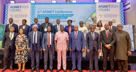 Kisimu au Kenya | Afreximbank, CGLU Afrique et AfSNET explorent les opportunités d’investissement régional Organisée par la Banque africaine d’import-export (Afreximbank), en collaboration avec le gouvernement du comté de Kisumu et les Cités et gouvernements locaux unis d’Afrique (CGLU Afrique), la conférence a pour thème général «Tirer parti de la ZLECA pour un commerce et un investissement durables : une voie de développement pour les États sous-souverains africains.» Les principaux objectifs de l’événement comprennent le renforcement du rôle des États sous-souverains africains dans la promotion du commerce et des investissements intra-africains, et la mise en œuvre réussie de la Zone de libre-échange continentale africaine (ZLECA).