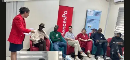 ”L’ouverture d’un nouveau bureau à Dakar, avec le soutien de la Mastercard Foundation, témoigne de la volonté de Sciences Po de continuer de faire rayonner son offre à travers tout le continent et d’élargir les modalités de partenariat avec les universités africaines au-delà des échanges étudiants qui ont longtemps constitué le socle de sa politique”, a confié Jeremy Perelman, Directeur des Affaires internationales de Sciences Po.