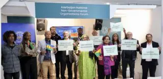 Au final, les pays africains auront peu pesé par rapport à l’armée de lobbyistes des industries fossiles, présents en masse à Bakou (plus de 1700 !) et vis-à-vis de gouvernements occidentaux contraints par des difficultés économiques et des opinions publiques à forte tendance nationaliste. Certes, l’engagement d’une aide d’au moins 300 milliards de dollars par an jusqu’en 2035 représente un progrès par rapport aux 100 milliards de dollars par an de l'objectif précédent. Mais on est bien loin des 2400 milliards annuels espérés pour accompagner les pays du Sud vers la transition énergétique et l’adaptation aux risques climatiques.