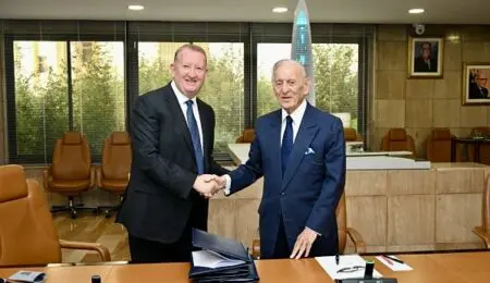 La Tour Mohammed VI constitue le point culminant et iconique de l’Aménagement de la Vallée de Bouregreg, ainsi qu’une des principales composantes du programme "Rabat Ville Lumière, Capitale Marocaine de la Culture". S’érigeant sur une hauteur de 250 m, au bord du fleuve du Bouregreg, la Tour Mohammed VI et son hôtel bénéficient de vues imprenables sur les villes de Rabat et de Salé ainsi que sur l’Océan Atlantique.