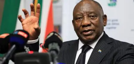 Le pays a pris la présidence tournante du groupe des plus grandes économies du monde le 1er décembre et accueillera son sommet en novembre avant de passer le relais aux États-Unis. Il s'agit d'un "grand moment" pour "inscrire plus fermement les priorités de développement du continent africain et, plus largement, des pays du Sud, à l'ordre du jour du G20", a-t-il déclaré lors d'un point presse.