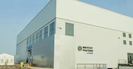 "L’Agence de développement de l’Union africaine – NEPAD (AUDA-NEPAD) a annoncé une collaboration historique avec le gouvernement du Sénégal visant à renforcer les secteurs de la santé et du développement des compétences du pays grâce à un programme sur mesure d’initiatives en matière de santé", a-t-il déclaré.