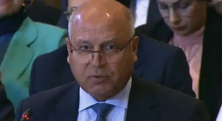 Le contrat s’étale sur une période de 25 ans, et porte sur le renouvellement de 2.500 km de lignes ferroviaires et 1.750 aiguillages. Les deux parties n’ont pas communiqué sur le montant de ce mega-contrat, mais on peut aisément l’estimer à plusieurs milliards de dollars. Selon le contrat, le groupe italien modernisera chaque année près de 300 km de voies ferrées et installera 200 aiguillages, avec un minimum prévu de 100 km et 70 aiguillages.