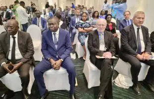 Le 13 février à Cotonou, Nguéto Tiraina Yambaye, Directeur général du Fonds Africain de Garantie et de Coopération Économique (FAGACE), a été élu à l’unanimité à la tête du Club des Dirigeants de Banques et Établissements de Crédit d'Afrique. Ce choix a été porté par un collège de banquiers et de financiers africains, soulignant la reconnaissance de son expertise.