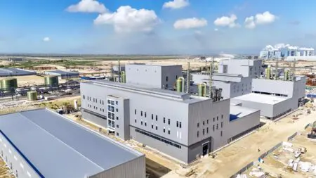 Selon les termes de l’accord, COBCO fournira des pCAM NCM haute performance à partir de sa nouvelle usine de production récemment mise en service à Jorf Lasfar, au Maroc. Ces matériaux alimenteront les lignes de production de matériaux actifs pour cathodes (CAM) d’Umicore, soutenant sa base de clients internationaux et contribuant à l’avancement de la mobilité durable en Europe et au-delà.