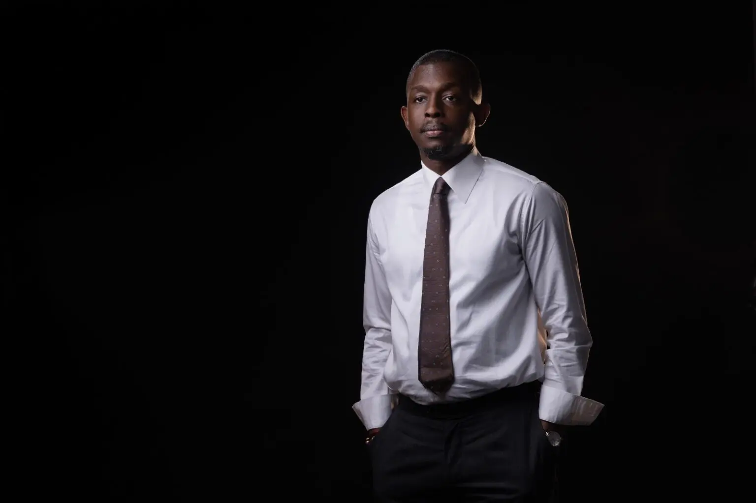 Merci pour cette opportunité de parler d’un secteur vital pour notre économie. Si l’on se projette dix ans en arrière, on constate que l’ensemble de la chaîne de valeur des ICC a considérablement évolué. Des secteurs comme la musique, le cinéma ou la mode gagnent en visibilité et en structuration, bien que de nombreux défis subsistent. Aujourd’hui, certaines branches commencent à s’organiser en véritables industries, ce qui est un signe encourageant.