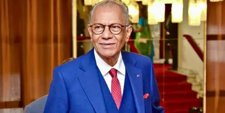 Risque souverain | Maurice dans le groupe des «premiers de la classe» L'île Maurice est en effet l'un des pays les plus riches d'Afrique, avec un PIB par habitant d'environ 13.000 dollars et des institutions relativement solides, constatent d’emblée les analystes de Standard & Poor’s. Ils prévoient que l'activité économique restera relativement robuste, grâce au tourisme, à un secteur des affaires compétitif et à la poursuite des projets d'investissement public. Malgré un rapport d'audit qui a révélé une dette publique plus élevée que prévu, Standard & Poor’s s’attend à ce que le gouvernement poursuive la mise en œuvre de réformes favorables aux entreprises et mette l'accent sur l'assainissement budgétaire.